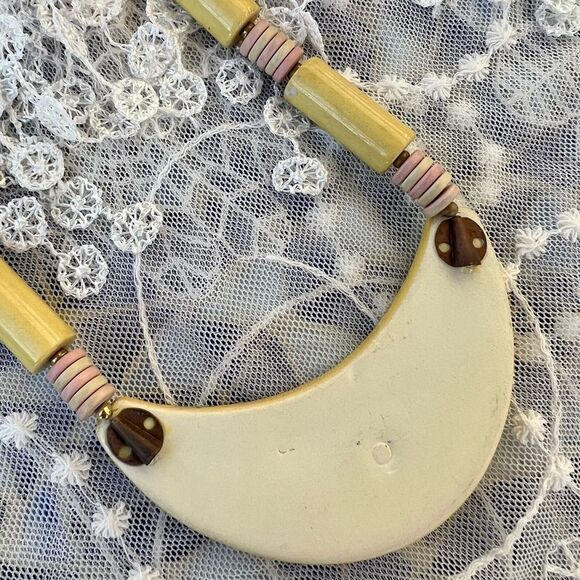 Vintage 70’s Painted Transfer Enamel Necklace - Picture 5 of 12